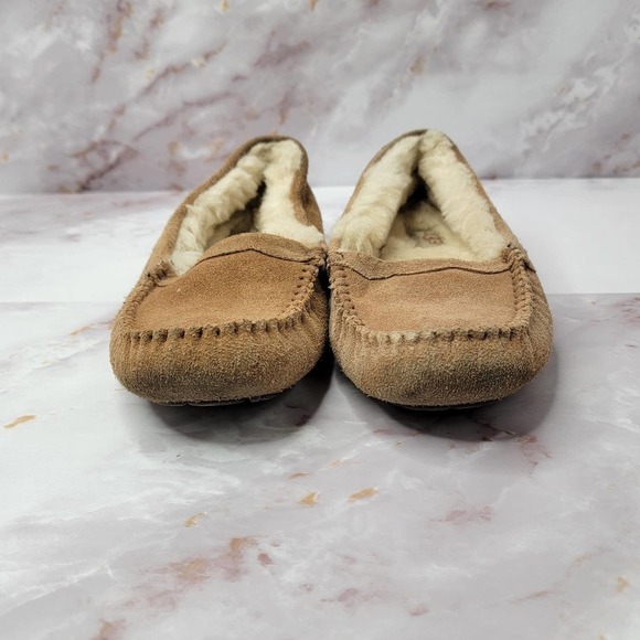 UGG Camel Color Loafer Fur interior - Picture 9 of 15